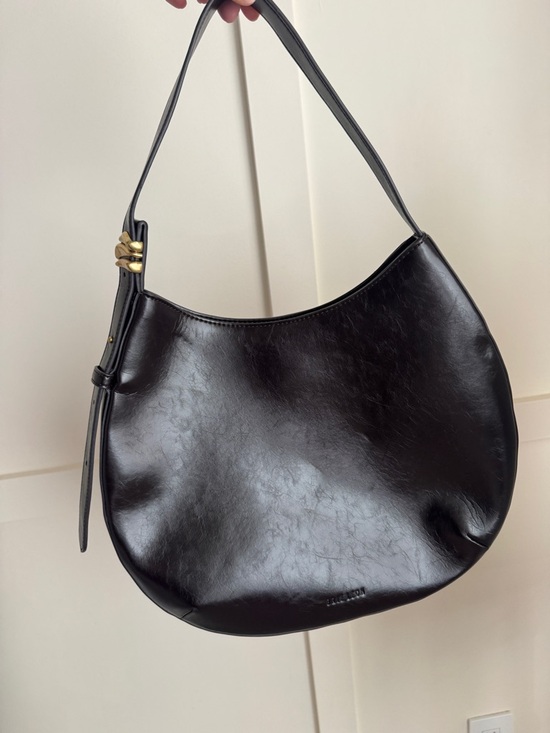 Handbags - Women's Black Leather Hobo Shoulder Bag